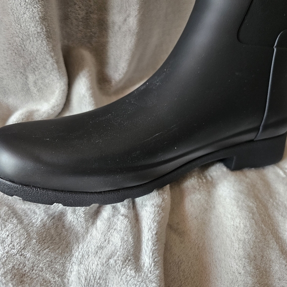 Hunter Womens Refined Slim Fit Rubber Mid-Calf Rain Boots Size 7 Muck Boots - Picture 9 of 14